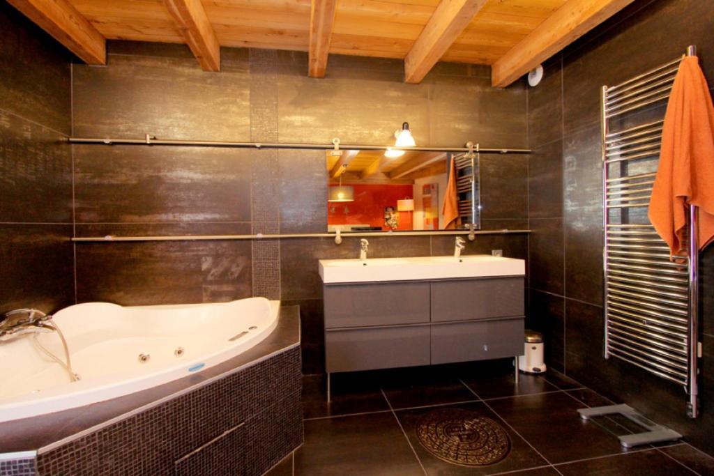 לס דה-אלפס Chalet Sno Lodge מראה חיצוני תמונה